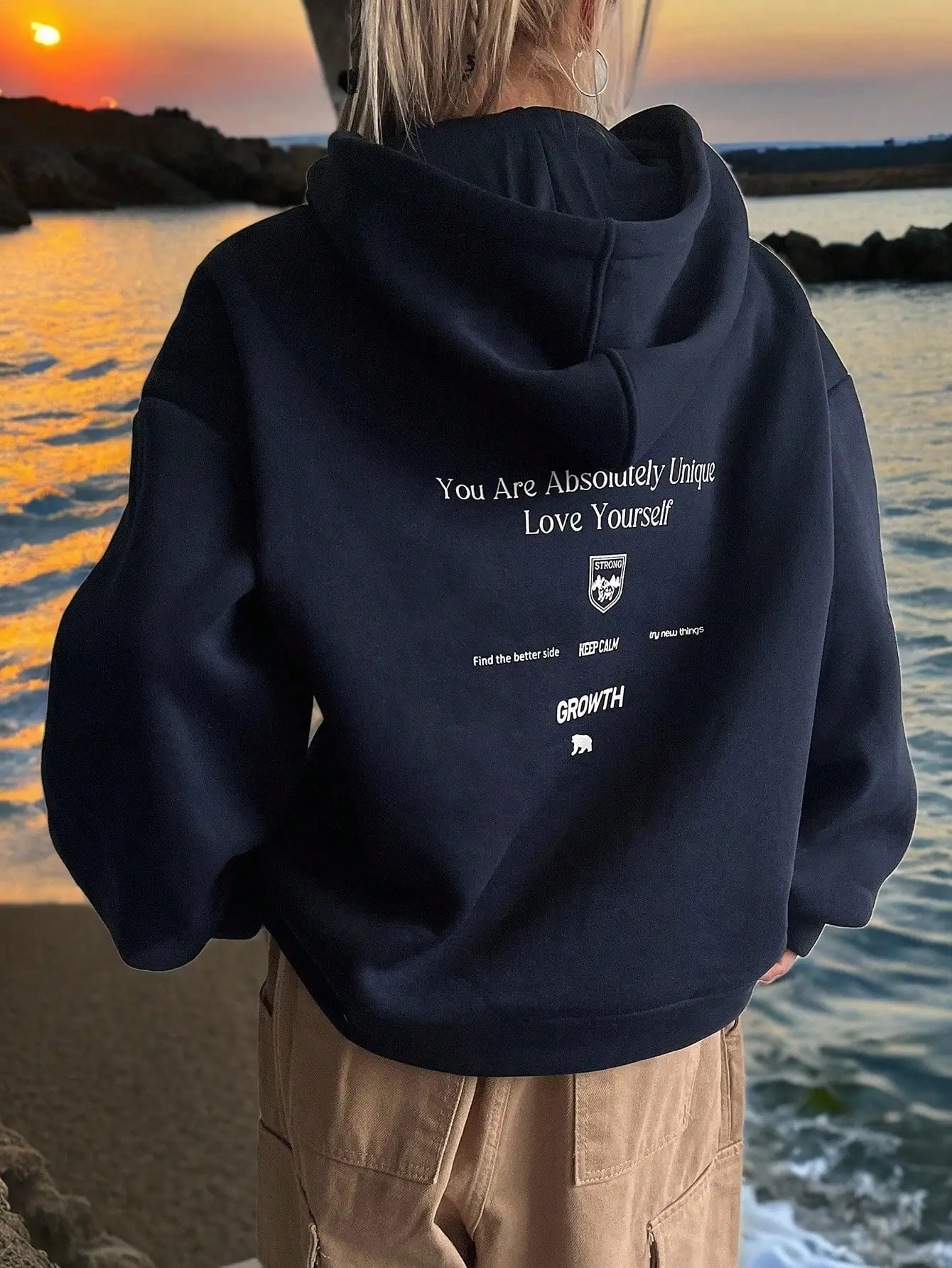 

Женская удлиненная толстовка оверсайз с вдохновляющим принтом на спине, свободного кроя, для осени