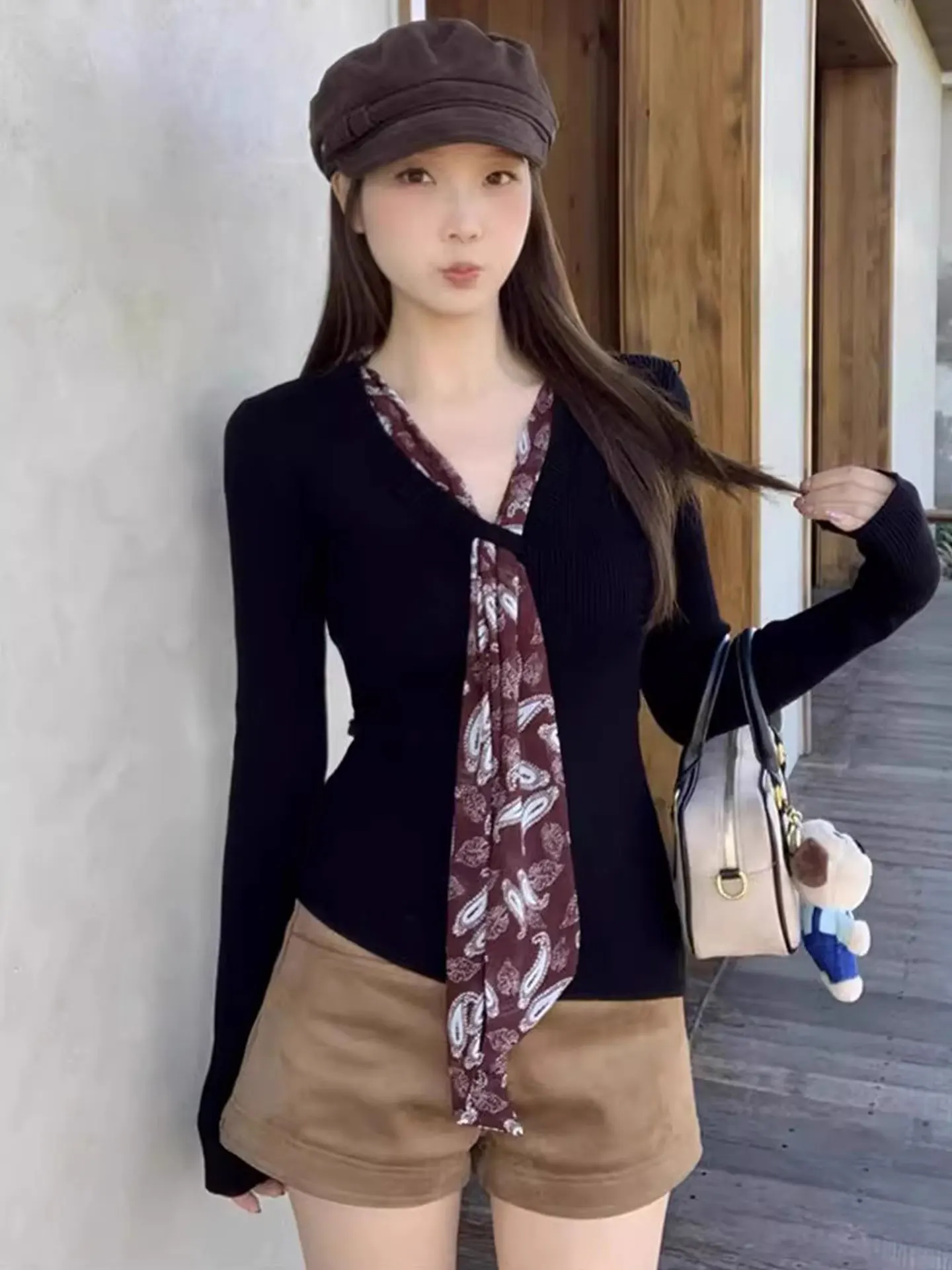 

Ele Caew Flower Silk Scarf V-Ne Long Sve Knitted Sweater Women's plus Size Slim Fit Base irt Autumn Winter Casua...