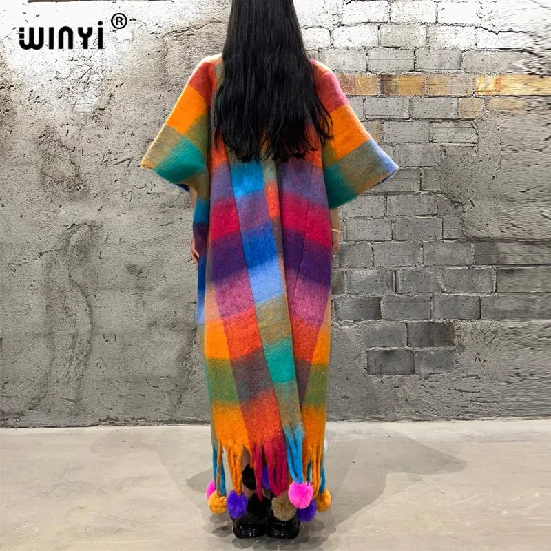 WINYI-poncho largo a cuadros para mujer, abrigo grueso y cálido, cárdigan con bola colgante, de alta calidad, para invierno