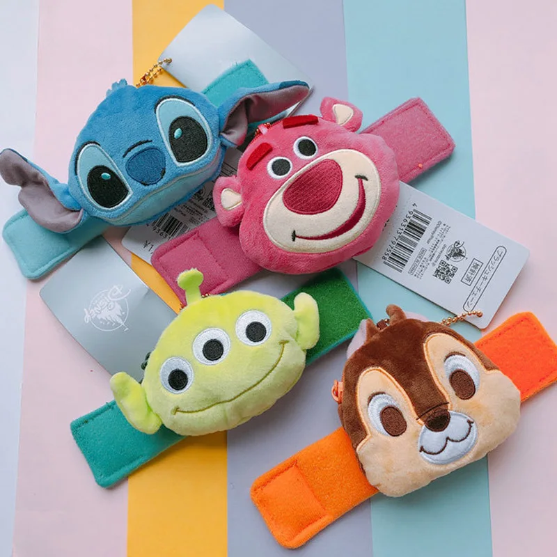 LLavero de punto de Disney, monedero de felpa, llaveros de Velcro para mujer, llaveros de tienda de juguetes alienígenos de Losto Bear en mochila para niñas