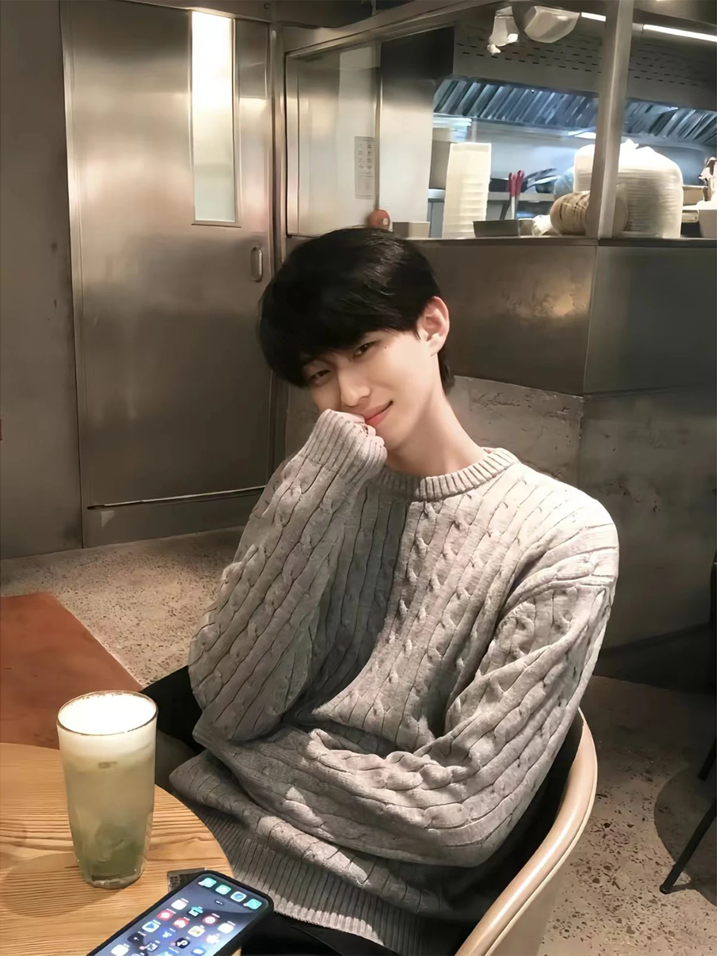 

Мужской вязаный свитер с круглым вырезом, свободный крой, в американском ретро-стиле, базовый слой, молодежный, мягкий, средней плотности