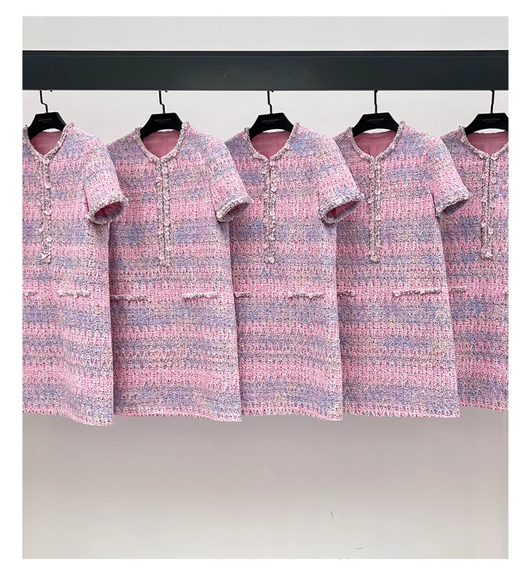 Pista designer feminino tweed vestido 2025 ol rosa pequeno perfumado lã lantejoulas pérola floral de manga curta solto vestido reto