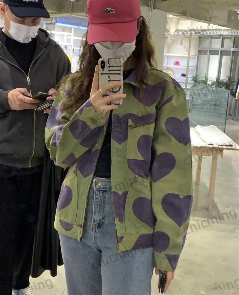 

Green Korean Version Loose Heart Printed Zippered Jacket for Women's Lnstagram Fashion Neutral 2024 Autumn/Winter Rui Commuting