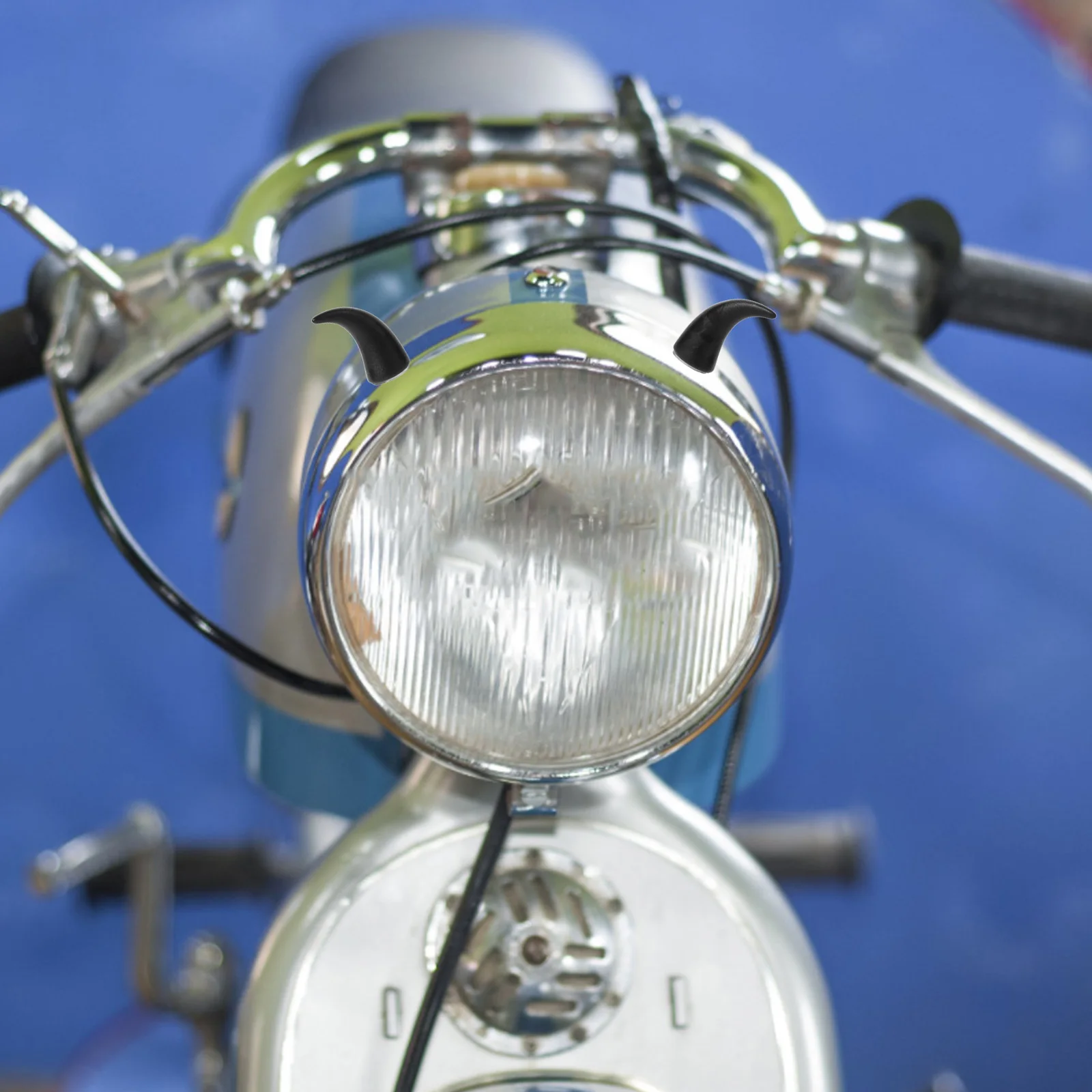 

Devil Bull Horns Decoration For Motorcycle Horns Diy Accessories, Adhesive Decor For Bike Ski Snowboard