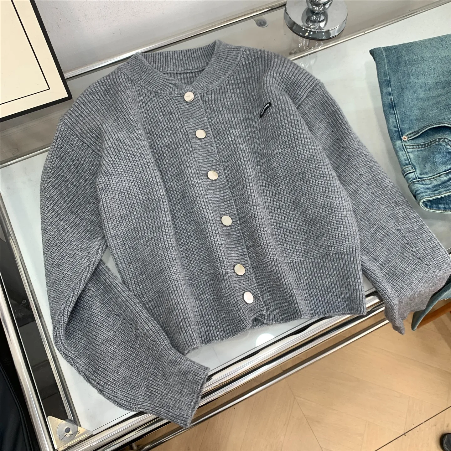 

Faionable Ele Single-Button Long Sve Loose Women's Pure Color Sweater Autumn New Sle Slimming Straight Tube Top