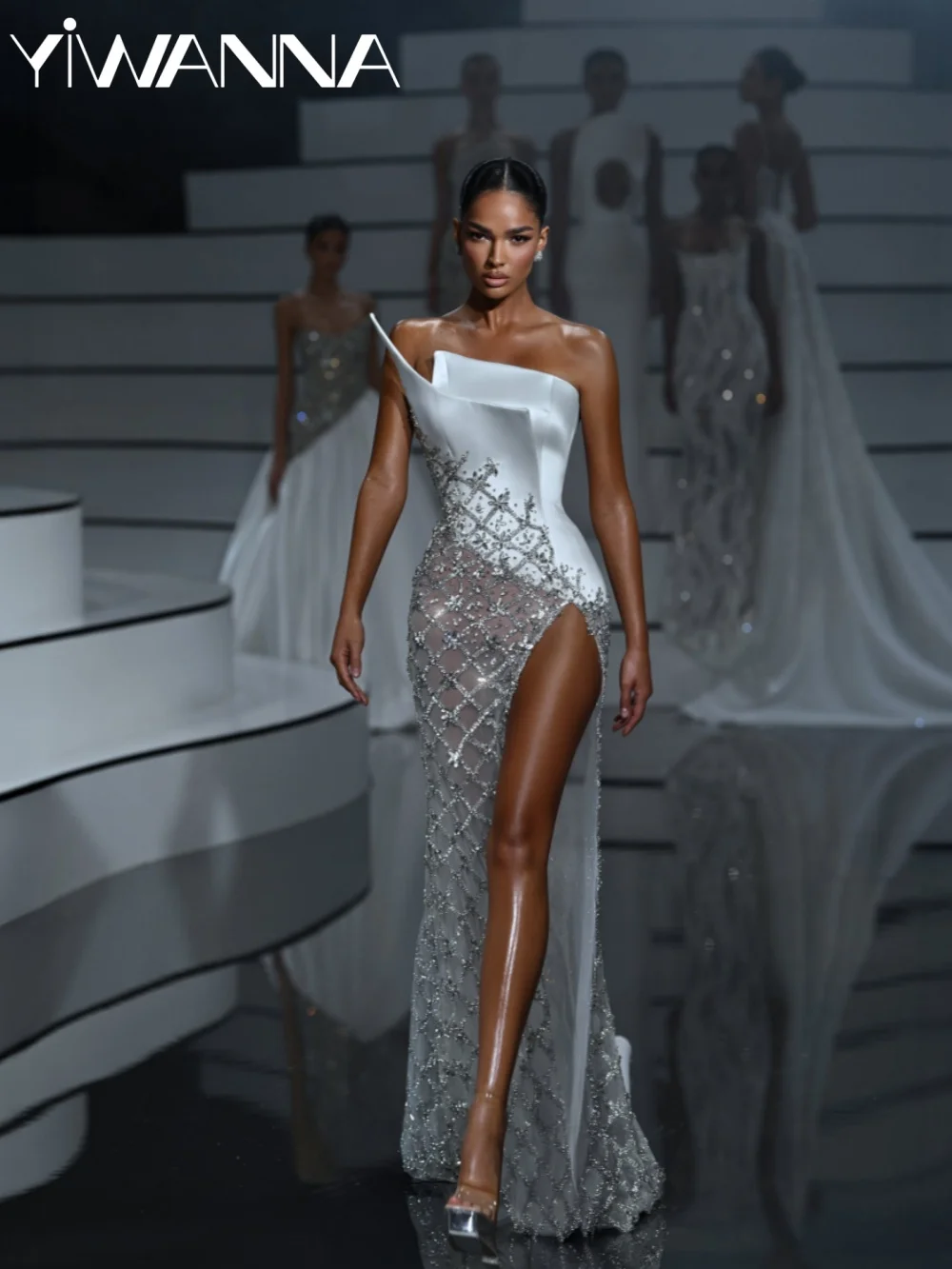 Captivating Silver Crystal Wedding Dress Sexy Illusion Strapless Wedding Party Gown Customized High Slit Dresses For Bride