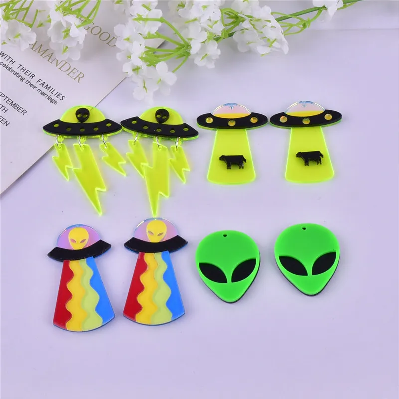 Mix 10pcs/pack Funny Style UFO Alien Spacecraft  Acrylic Charms for DIY Earring Jewelry Making