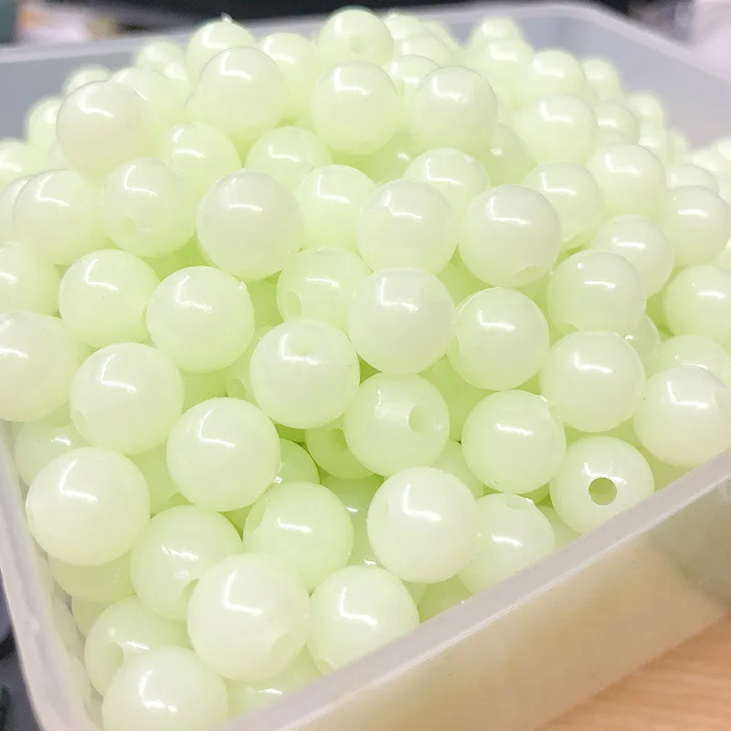 4/5/6/8mm lśniące koraliki plastikowe koraliki noc perły perforacja fluorescencyjne nieuporządkowane koraliki materiały jubilerskie DIY akcesoria 10g