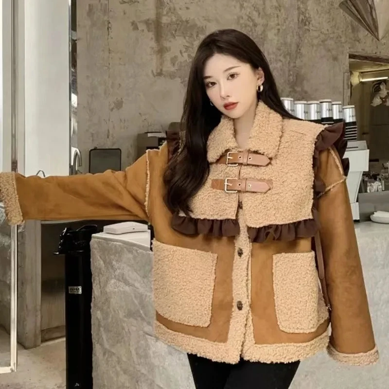 2024 Autumn/Winter New Retro Fried Street Design Feeling Small Unique Leather Wool Integrated Warm Lamb Fleece Coat for Women 88