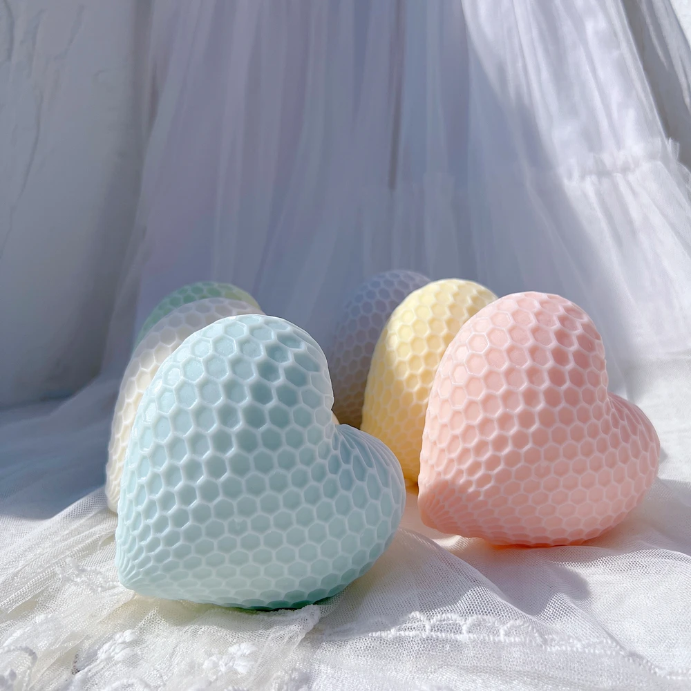Honeycomb Standing Heart Shaped Candle Mold Valentine\'s Day Gift idea Rose Floral Silicone Mold Home Decor Wedding Gift
