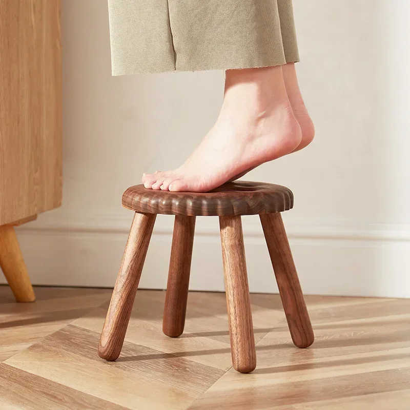 

Cookie Style Solid Wood Stool, Easy to Move Children's Footrest, Small Bench for Comfortable Seating, Functional Footrest.