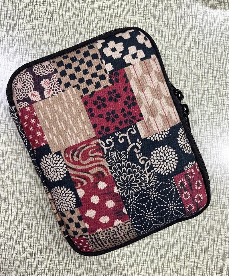 

School Stationery Pouch Pencil Bag for 8-Year-Olds - Useful 10-Pen Bag - Special Offer Gift Item