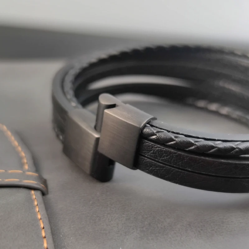 Hot Sale Multi-layer Leather Bracelet Stainless Steel Metal Luxury Bangles For Men Charm Accessories For Friend Husband Gifts