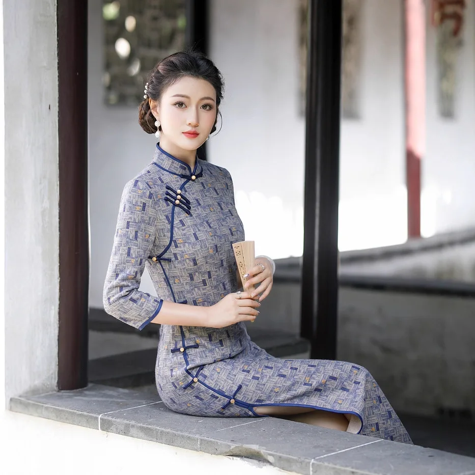 

Yourqipao Long-sleeved Cheongsam Autumn and Winter Warm Dress Middle-aged Mother Plaid Daily Dress Large Size Retro Qipao