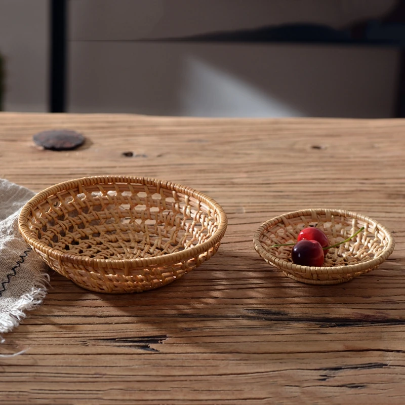 Round Bamboo Rattan Tray, Hand-Woven Bread Hollow Storage Basket, Picnic Fruit Snack Candy Plate