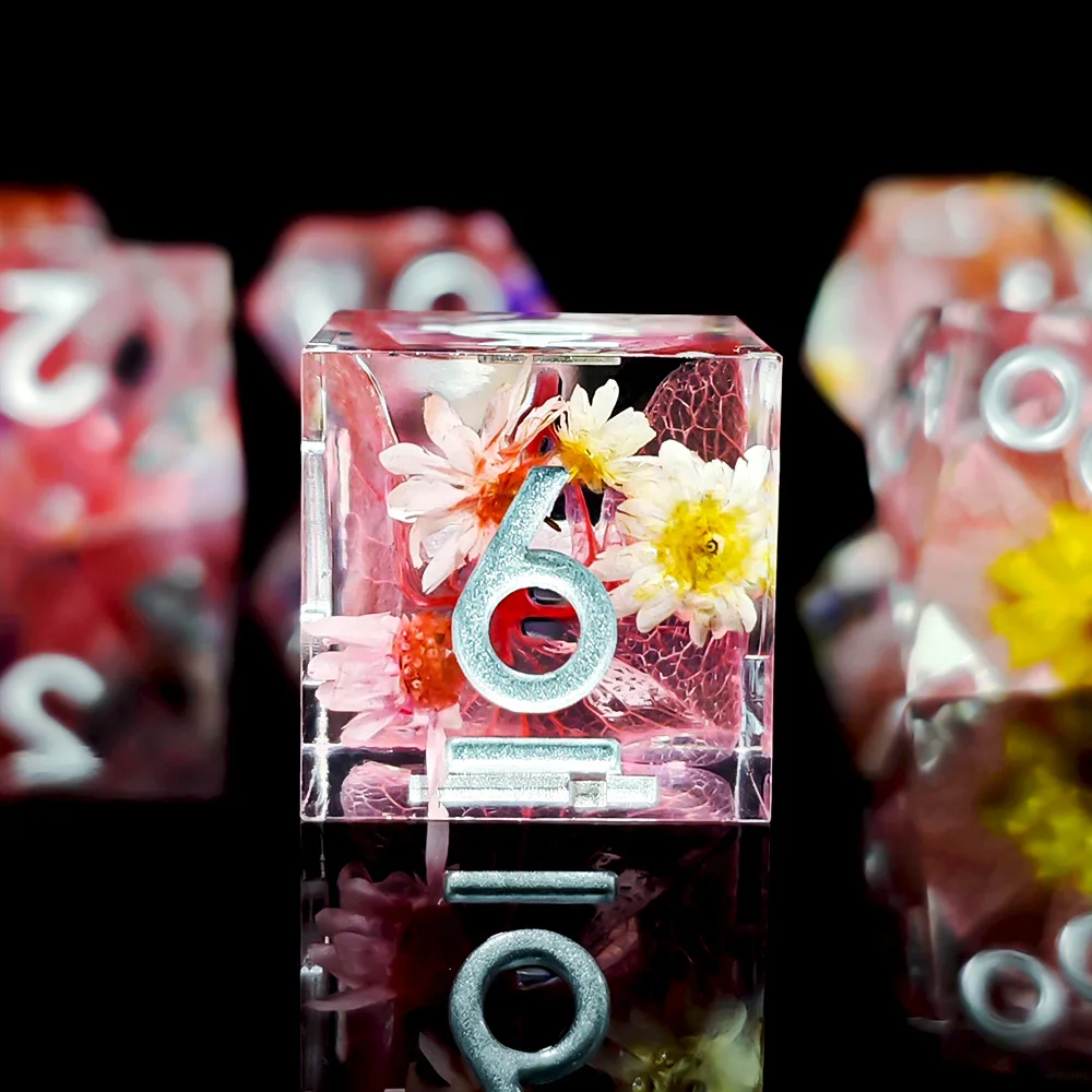 DnD 7Pcs/set Resin Sharp Edge Dice Set Beautiful Flowers D4-D20 Polyhedral Dice for Decorat Home Role Playing TRPG Games Dice