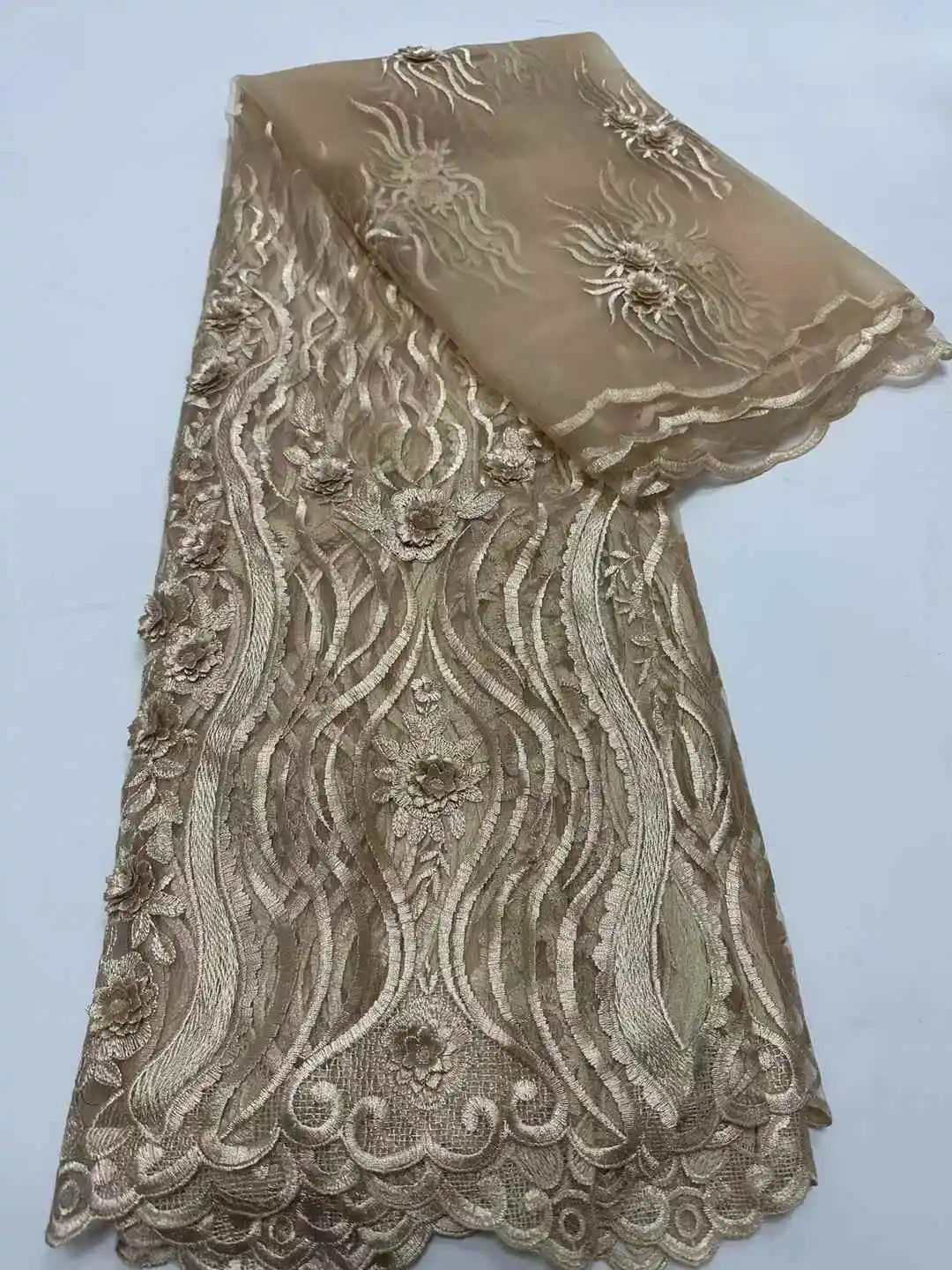 

5 Yards Luxury African Sequins Groom Lace Fabric 2025 High Quality French Nigerian Lace Fabric For Wedding Dress