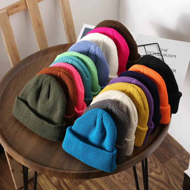 Topi Wanita Musim Gugur dan Musim Dingin Gaya Korea Jepang Warna Solid Tepi Gulung Topi Rajut untuk Luar Ruangan Topi Wol Hangat Modis