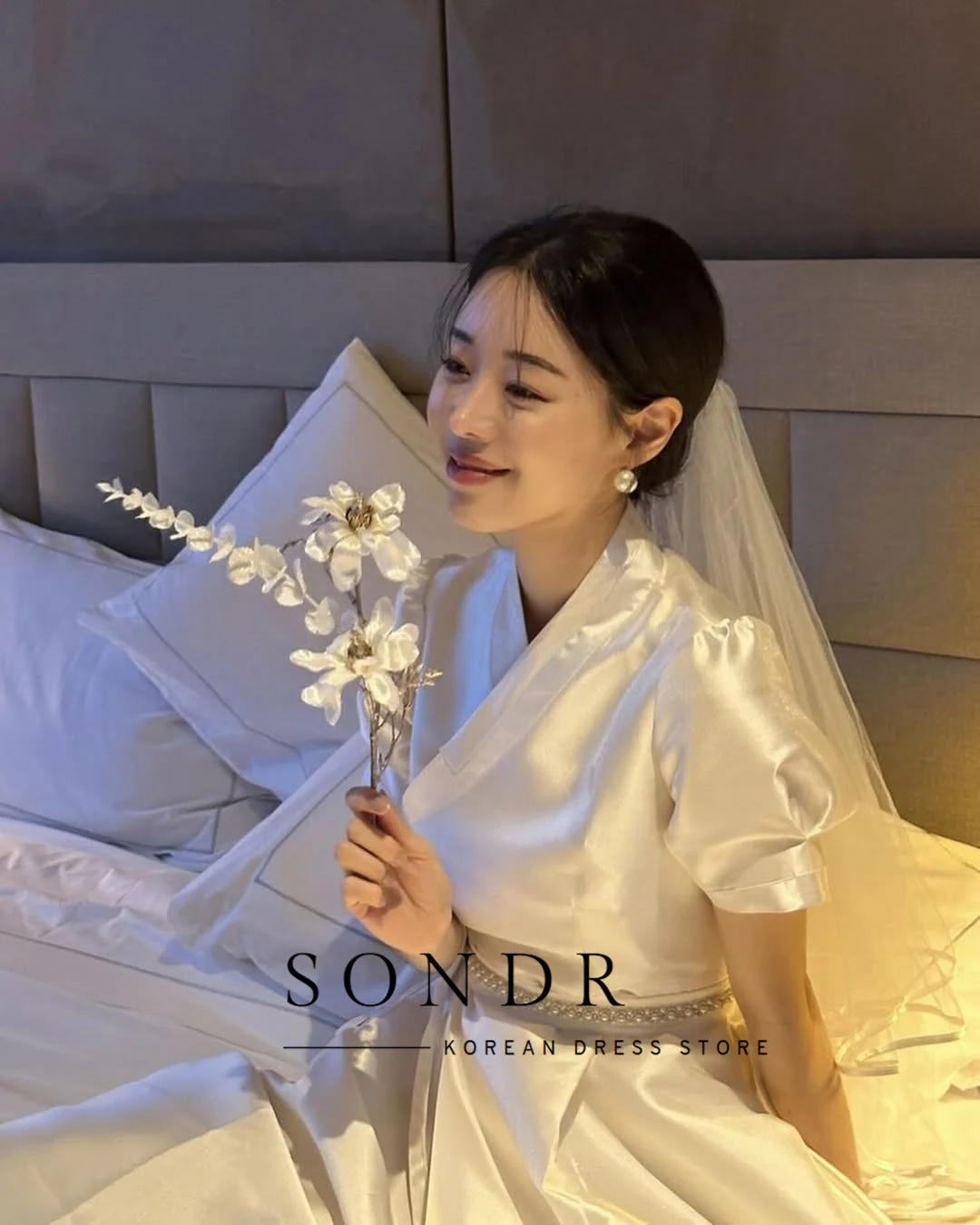 Sondr Abiti da sposa coreani eleganti a-line personalizzati Hanbok Raso di seta maniche corte Abiti da sposa moderni nne Anelli