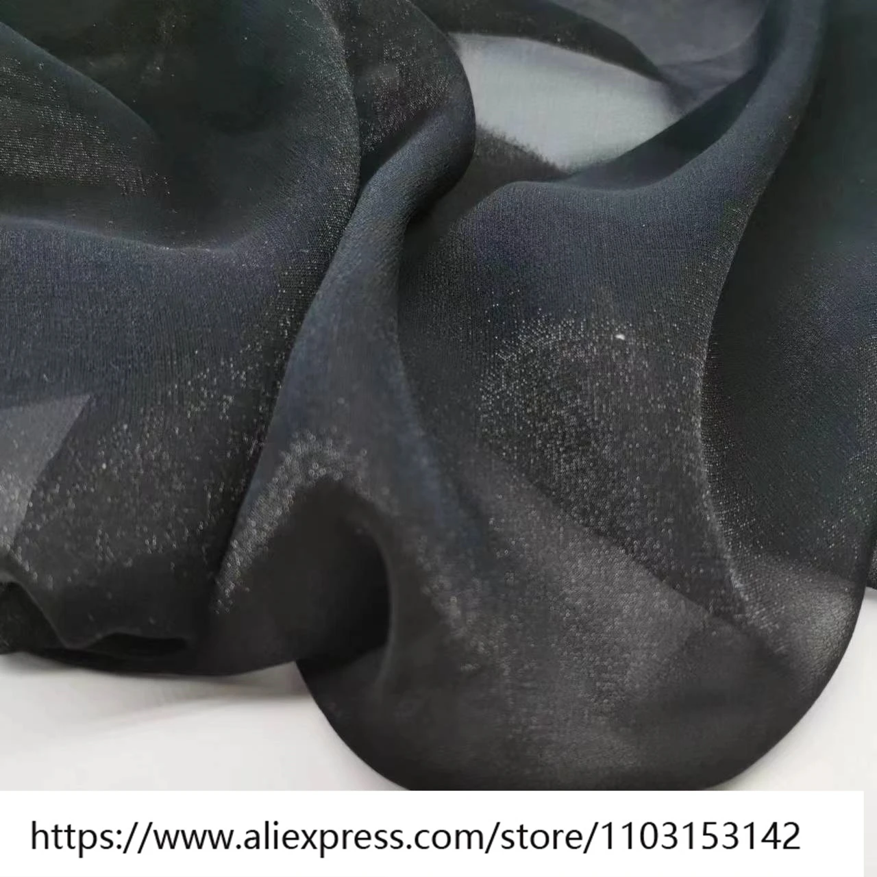 Designer naaistof lichtgewicht dames wit leer zijde Qiaoqi 8Momme modekostuum