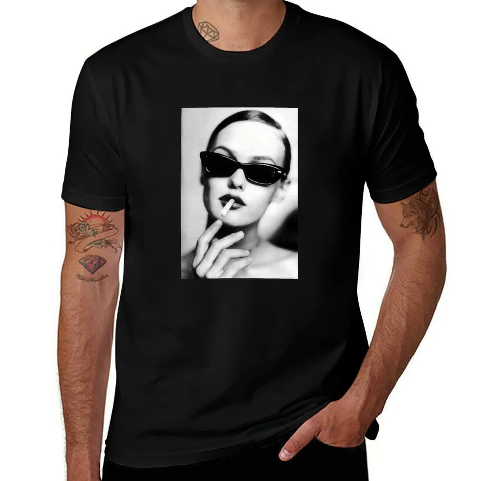 

vanessa smoking T-Shirt t shirts designer cotton t shirts high quality T-Shirt