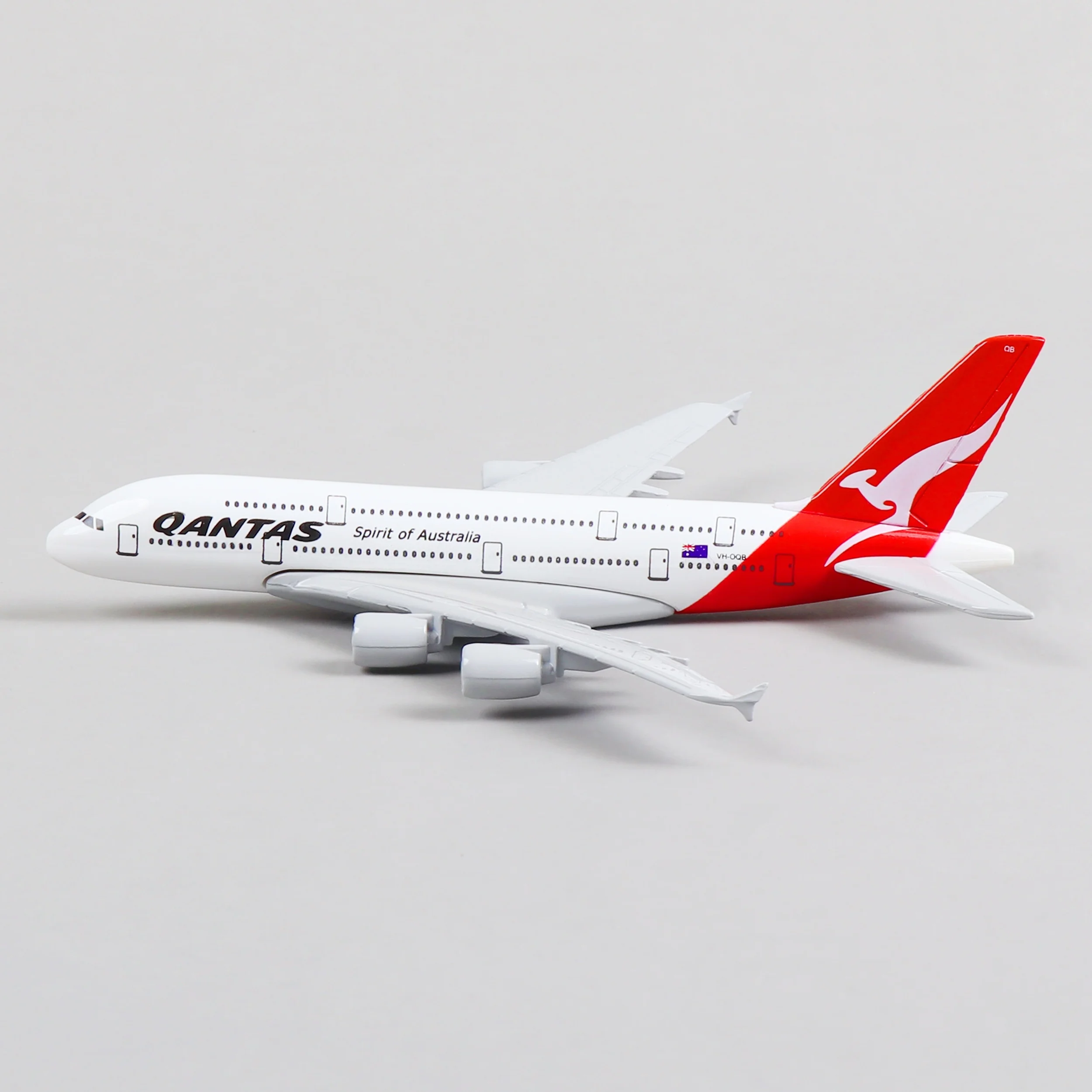 Airbus A380 Airplane Model Toys Qantas Airways 1:400 Metal DieCast Sky Jumbo Airliner Model For Collectibles And Gifts