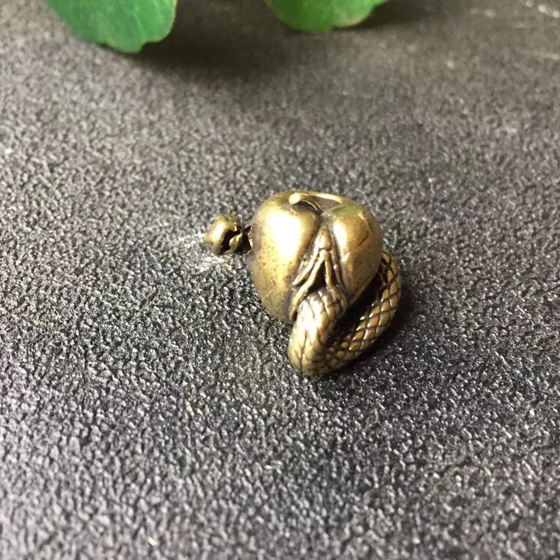 Desire Snake Female Genitalia Apple Figure EDC Outdoor Paracord Beads Retro Brass Umbrella Rope Woven Lanyard Pendants For Knife