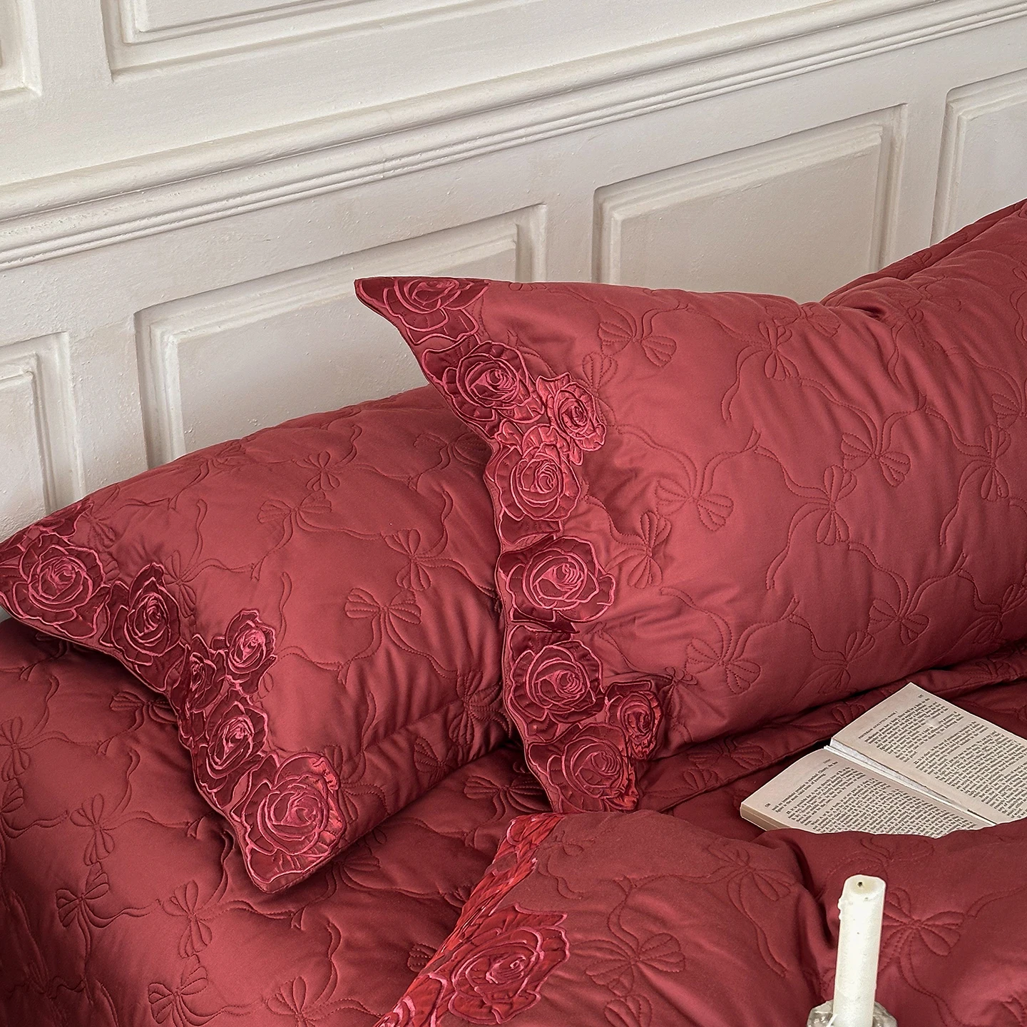 Burgundy Red Rose Embroidery Luxury Bedding Set Lyocell Cotton Soft Silky Quilted Duvet Cover Bedspread Pillowcases 4Pcs