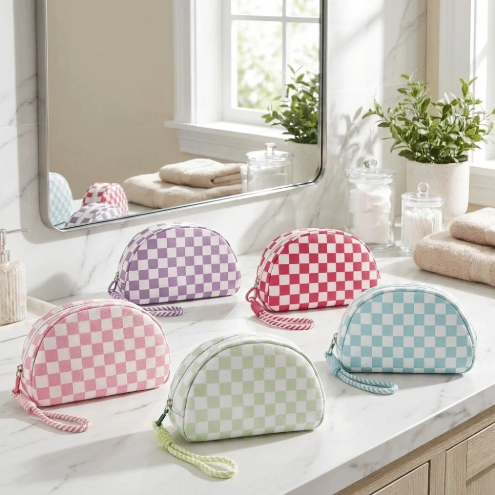 Waterproof Checkered Pattern Cosmetic Bag with Hand Strap Polyester Toiletry Bag Zipper Closure Half Moon Makeup Organizer