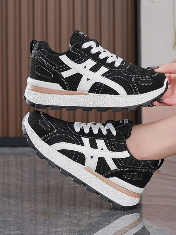 2026 Spring Novel Female Air Flow Knit Asian Chic Multifunctional Chunky Base Raised Athletic Shoe Everyday Bulky Runner Vogue
