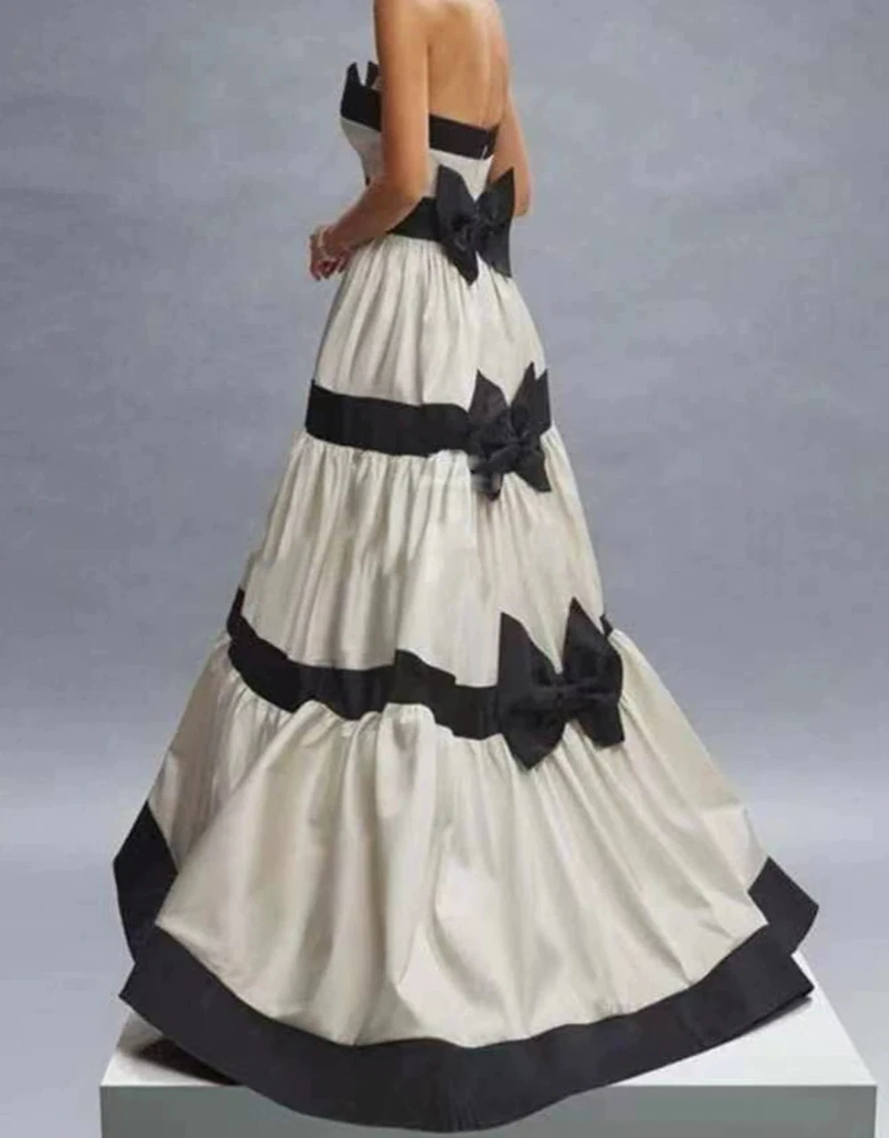 

Осень 2021, новое полосатое платье контрастного цвета в стиле Хепберн во французском стиле с трехмерным бантом для похудения-топ-GZXX049