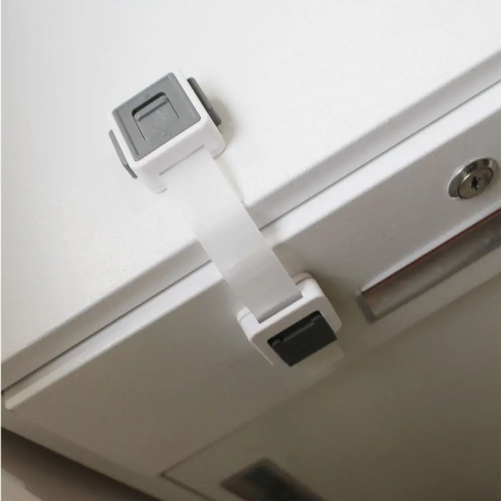 

Creative Anti Opening Children's Safety Lock Anti-Pinching Hand Plastic Baby Lock Buckle Adjustable Drawer