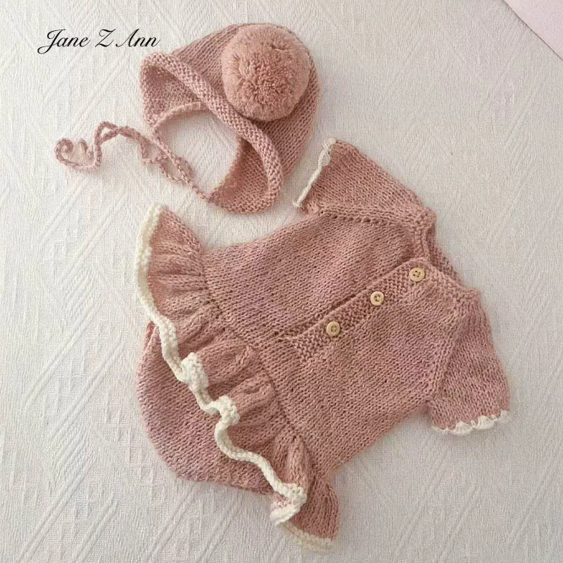 

Hand knitted yarn baby photo outfit bonnet +clothes soft Newborn photography props