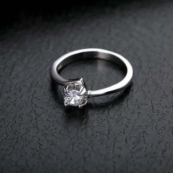 Original 925 Sterling Silver 4 Claws Cubic Zircon Wedding Engagement Rings for Women Girls Party Fashion Jewelry Gifts Wholesale