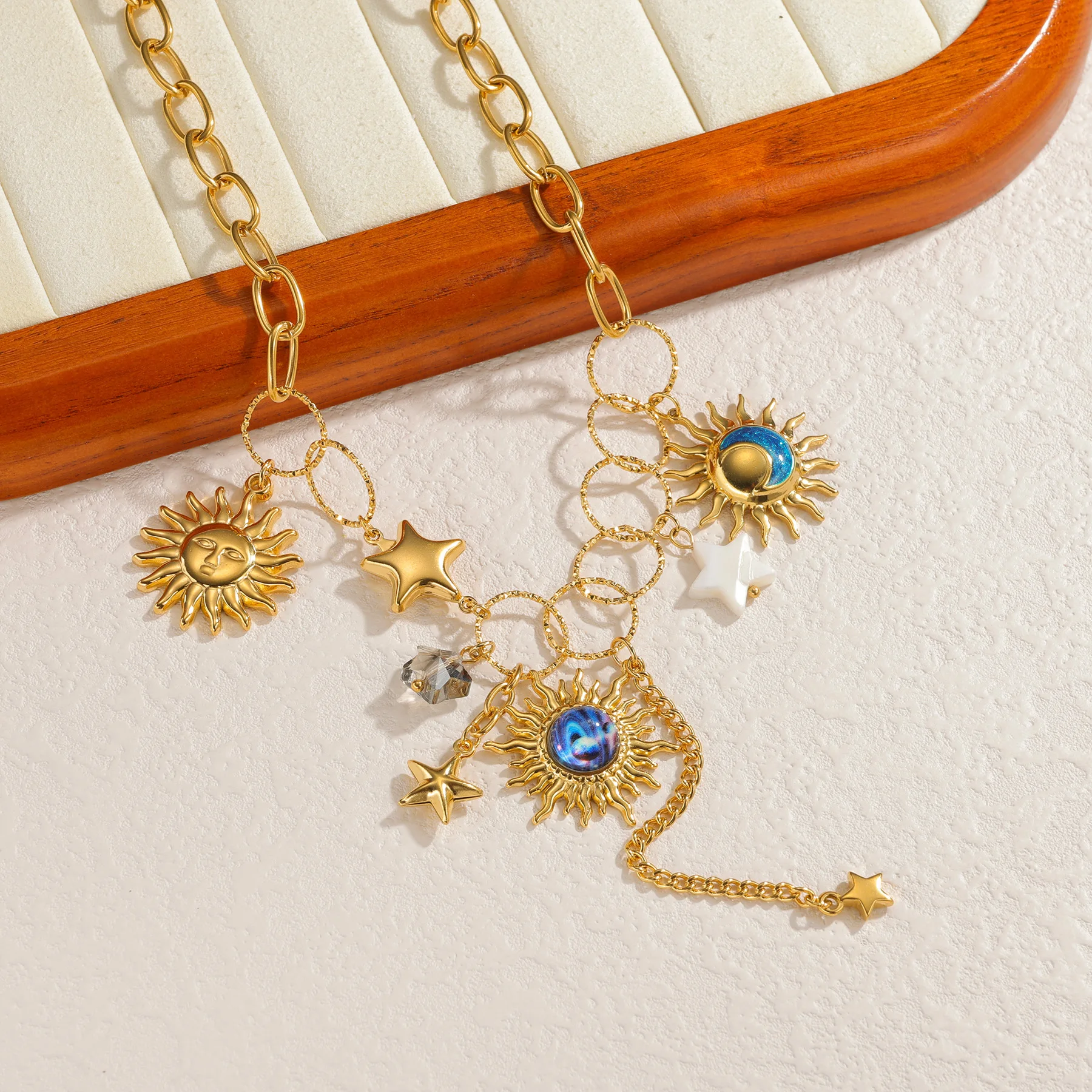 خمر مطلية بالذهب الشمس القمر ستار على شكل قلادة الفولاذ المقاوم للصدأ سحر قلادة للنساء بيان مجوهرات هدايا عيد الميلاد