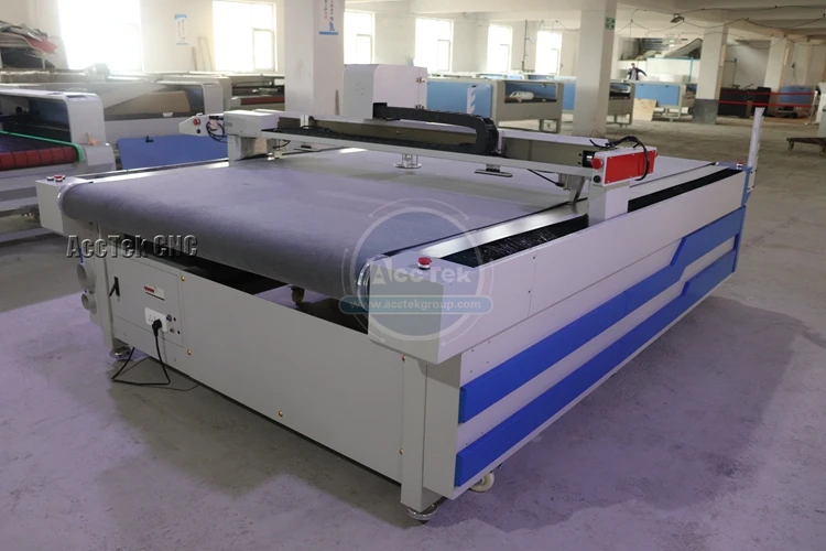 Digital Knife Cutting Machine for Poam Leather Carpet CNC Osillating Knife Cutter EVA Plastic Auto Feeding Table 1600*2500mm