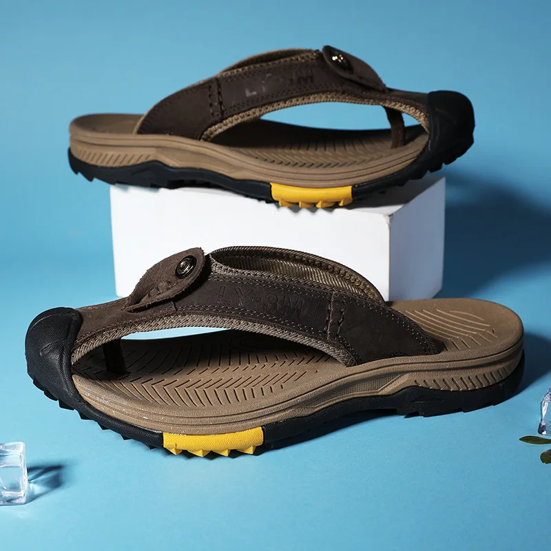 New Men's Genuine Leather Flip-Flops Stylish Non-Slip Beach Sandals Comfortable Durable for Outdoor Everyday Wear Big Sizes