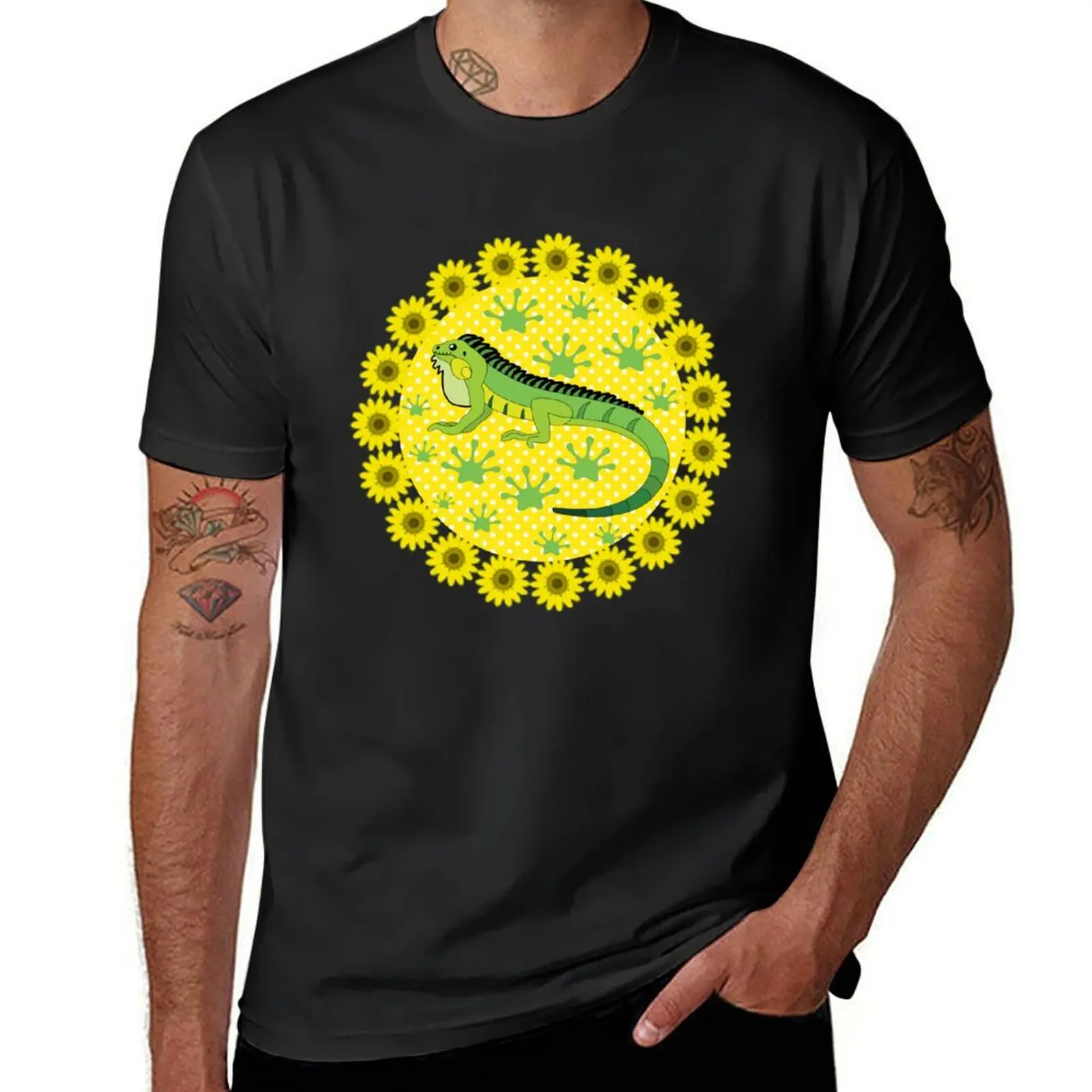 Funny Iguana Sunflower Lizard Reptiles Zoology Herpetologist T-Shirt oversized shirts graphic tees clothes for men