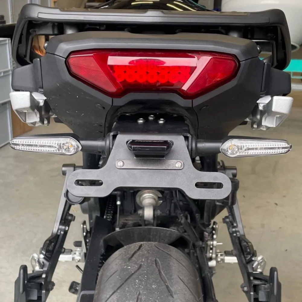 

For Yamaha MT-07 MT07 Tracer 7 9 900 GT License Plate Holder Frame with LED Light Bracket Rear Tail Tidy Fender Eliminator kit
