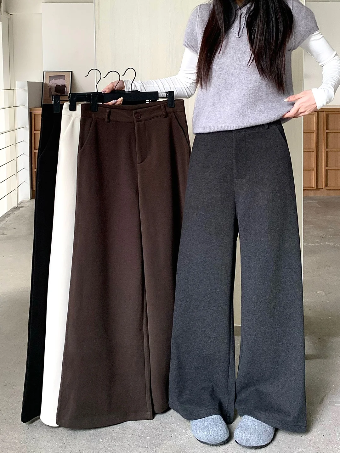 

Женские повседневные брюки с широкими штанинами, прямого кроя, свободные, стройнящие, маленький размер, простой дизайн, осенне-зимние, новые, шерстяные брюки