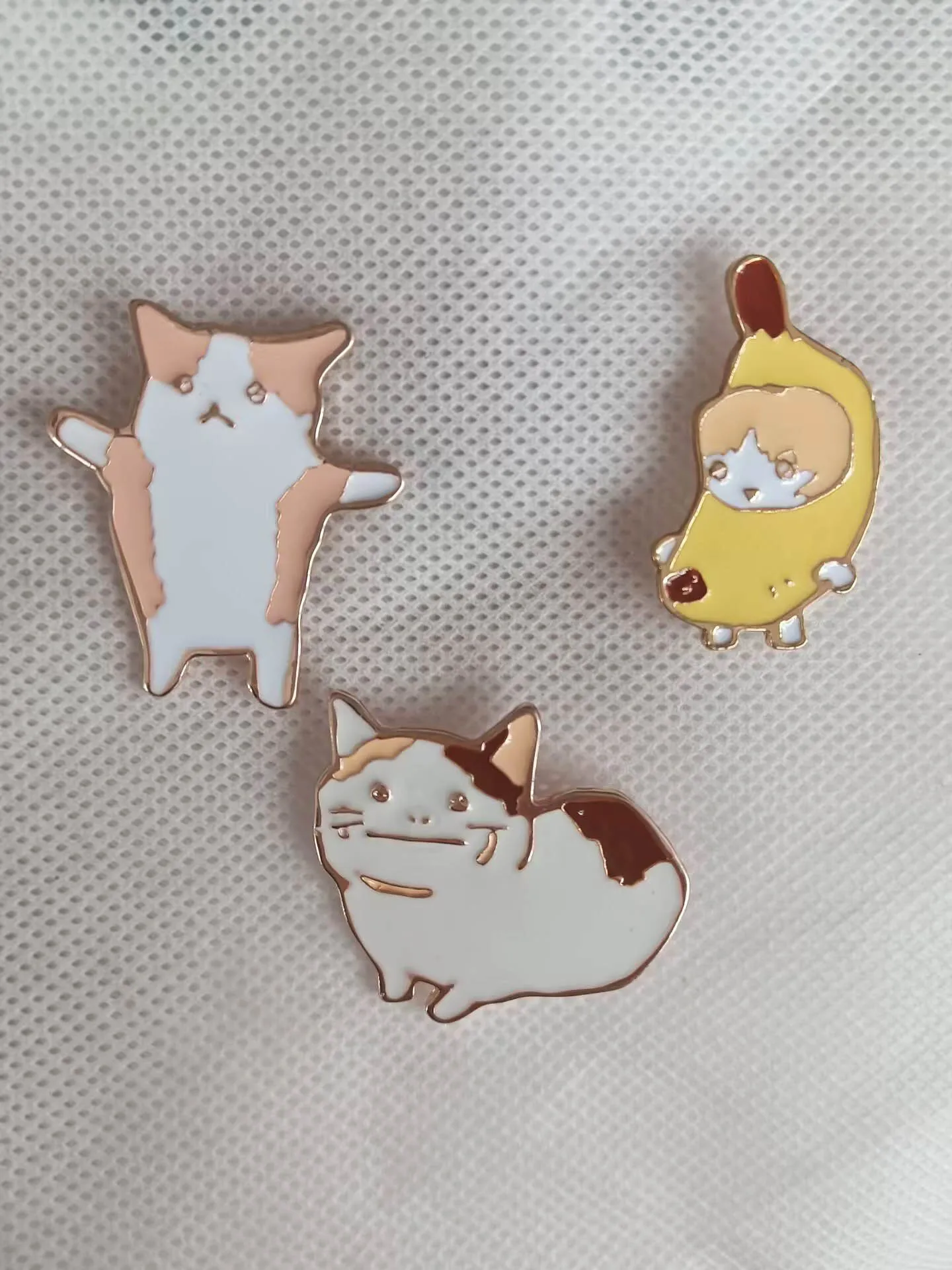 TikTok meme cats Hard Enamel Pin（It\'s not soft enamel）