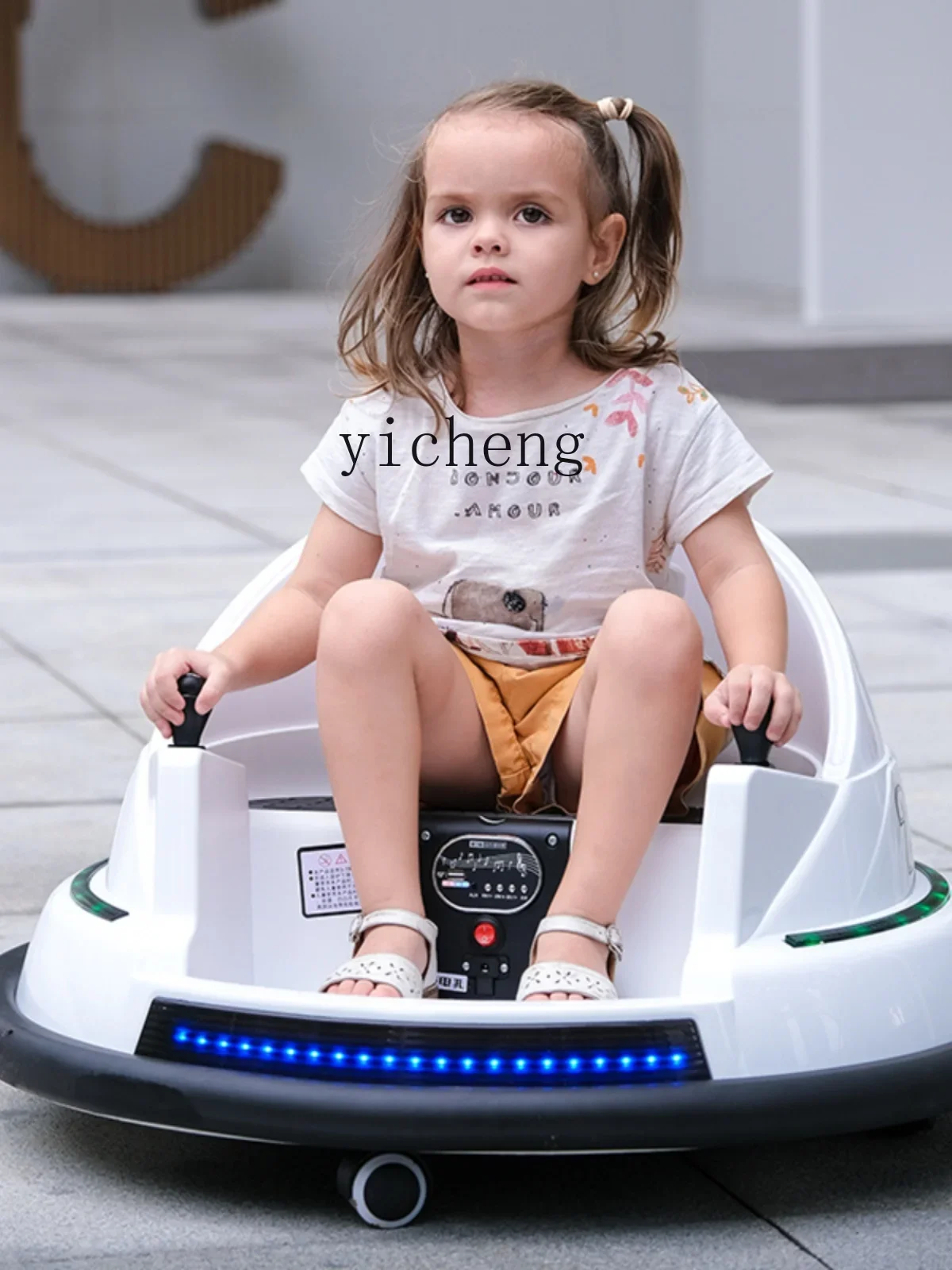 Tqh Children's Electric Car Infant Bumper Car Can Sit Baby's Stroller Four-Wheel Car with Remote Control