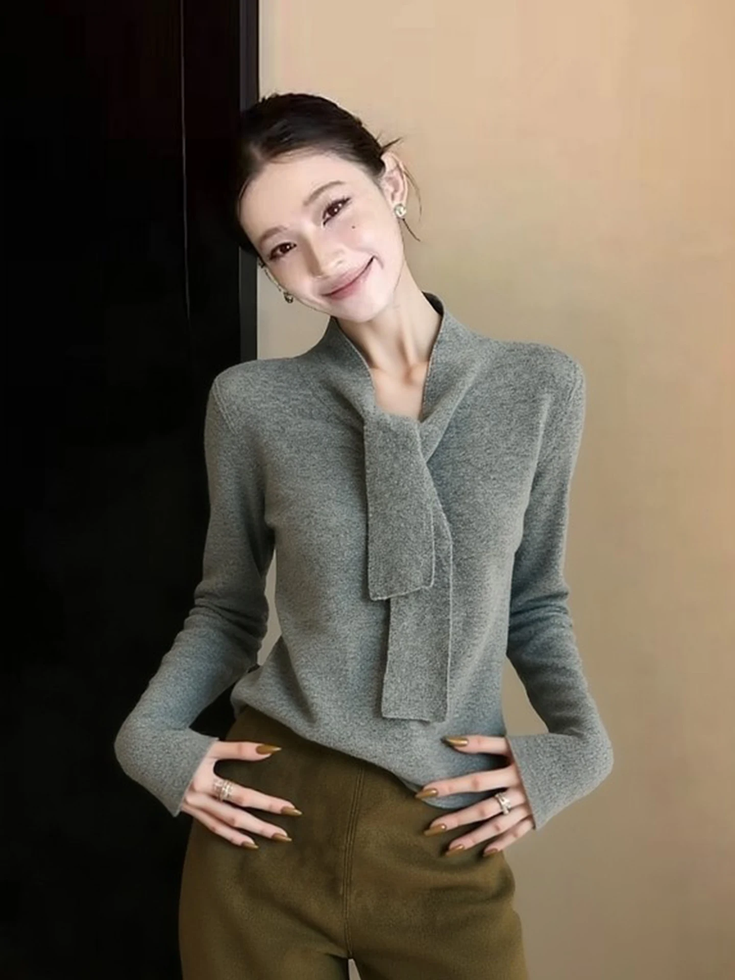 

Ele Simple Long Sve Women's Base irt Soft Pure Color Skin-friendly Knitted Top Commute Sle Spring 2026 Faion