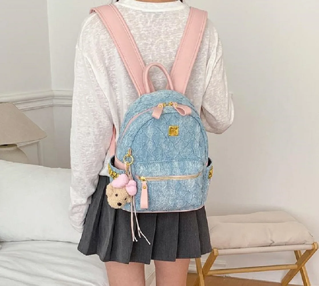 2026 Korean New Fashion Women's High Capacity Double Zipper Travel Shoulder Bags Backpacks Rivet Designer School Bag Totes