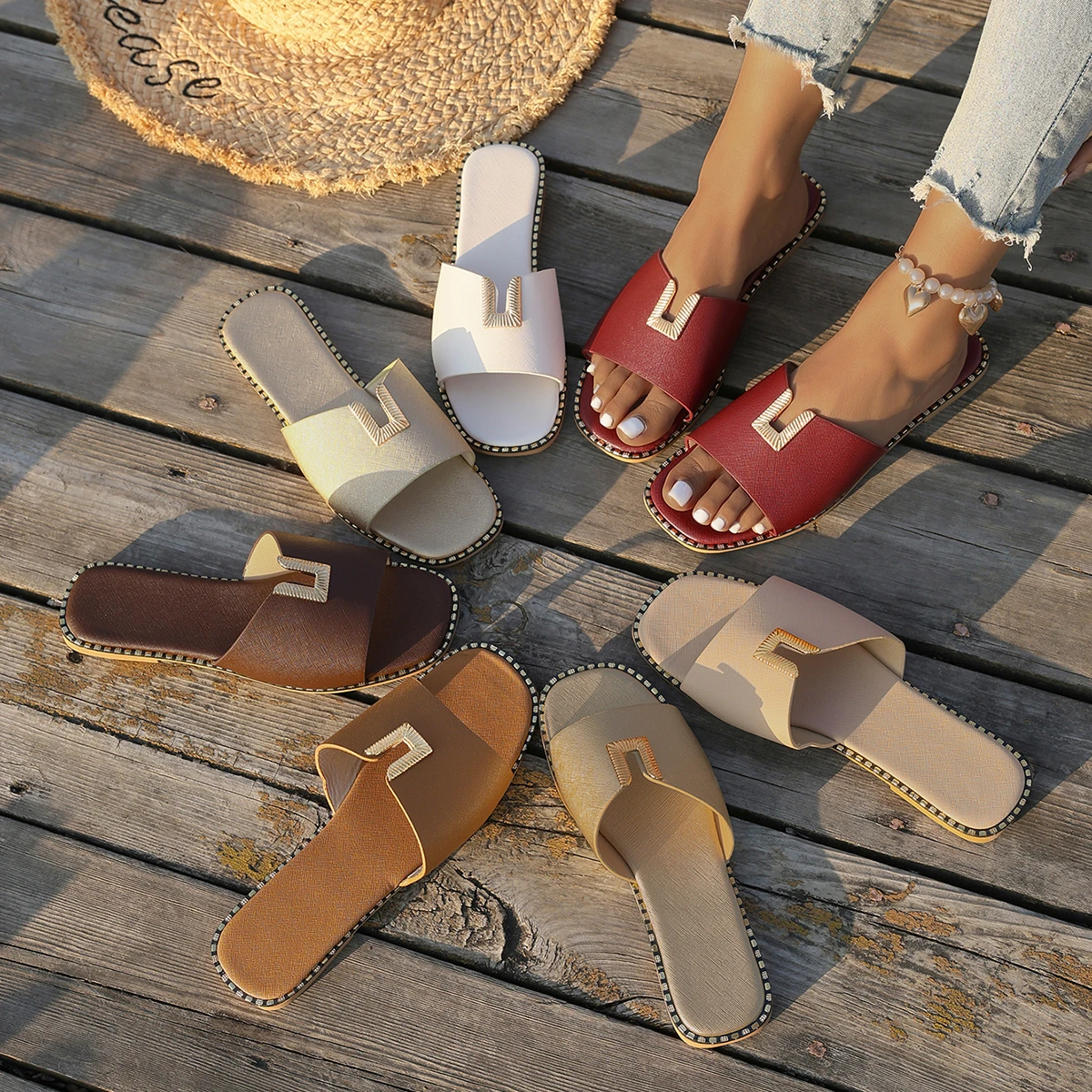 Women Beach Slippers Summer Casual Holiday Slippers New Fashion Fringe Outdoor Flat Shoes Women Open Toe Sandals Slides Women