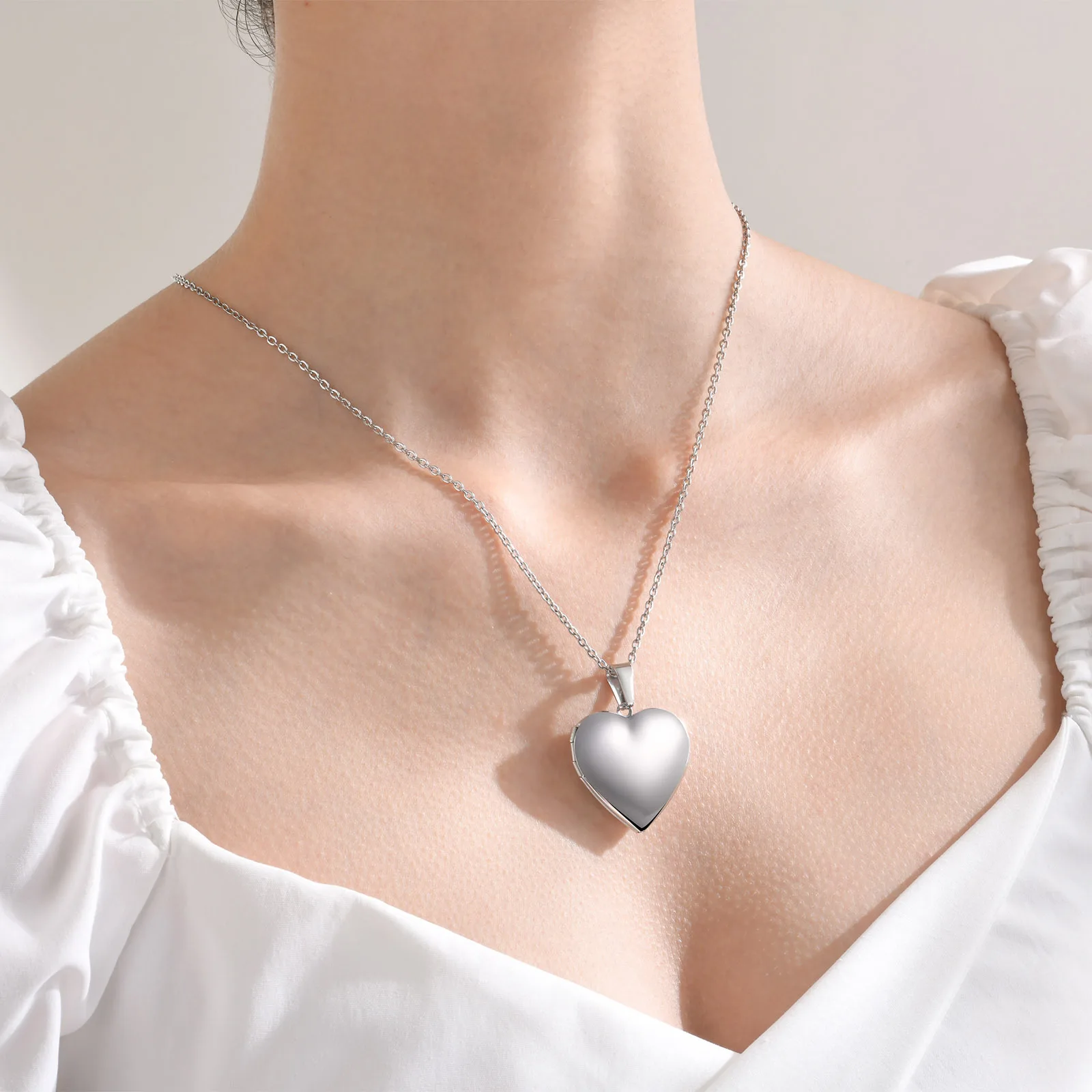 Gioielli in acciaio inossidabile Cuore Medaglione Immagini Memoria Foto Nome personalizzato Data Collana per donna Fidanzata Regalo di San Valentino