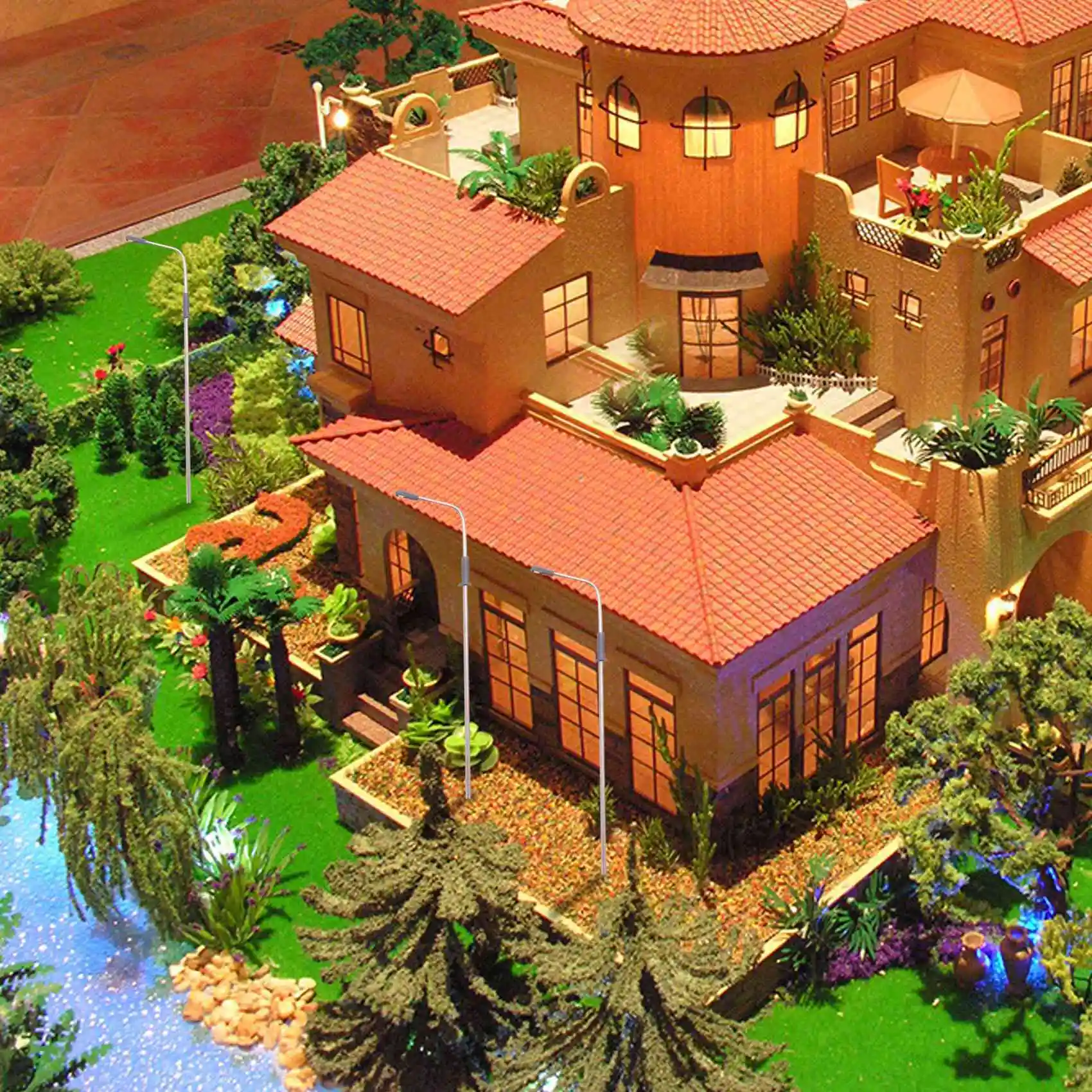 Neue 10-teilige Modell-LED-Straßenlaterne, Beleuchtung, Einzelkopf-Zug-Layout, Landschaft 1:100