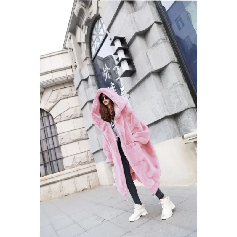 Cappotto in pelliccia sintetica autunno inverno donna 2025 giacca casual lunga allentata con cappuccio grande tasca bidirezionale con cerniera calda capispalla in peluche