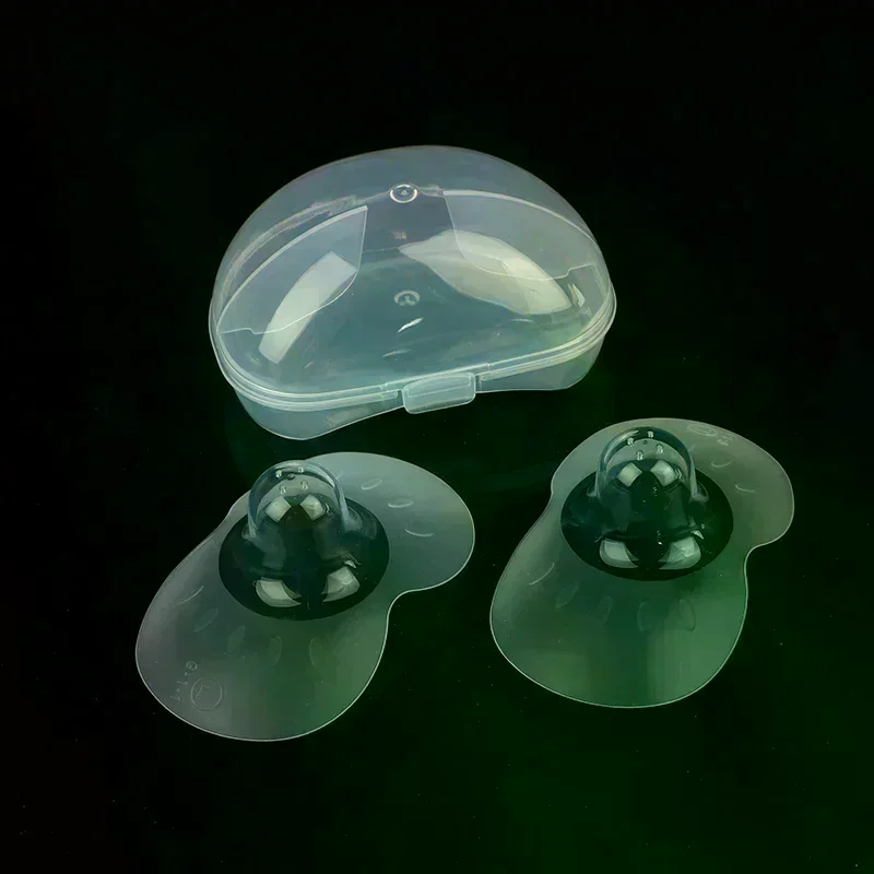 2pcs Silicone Nipple Protectors Feeding Mothers Nipple  Protection Cover Breastfeeding with Clear Carrying Case