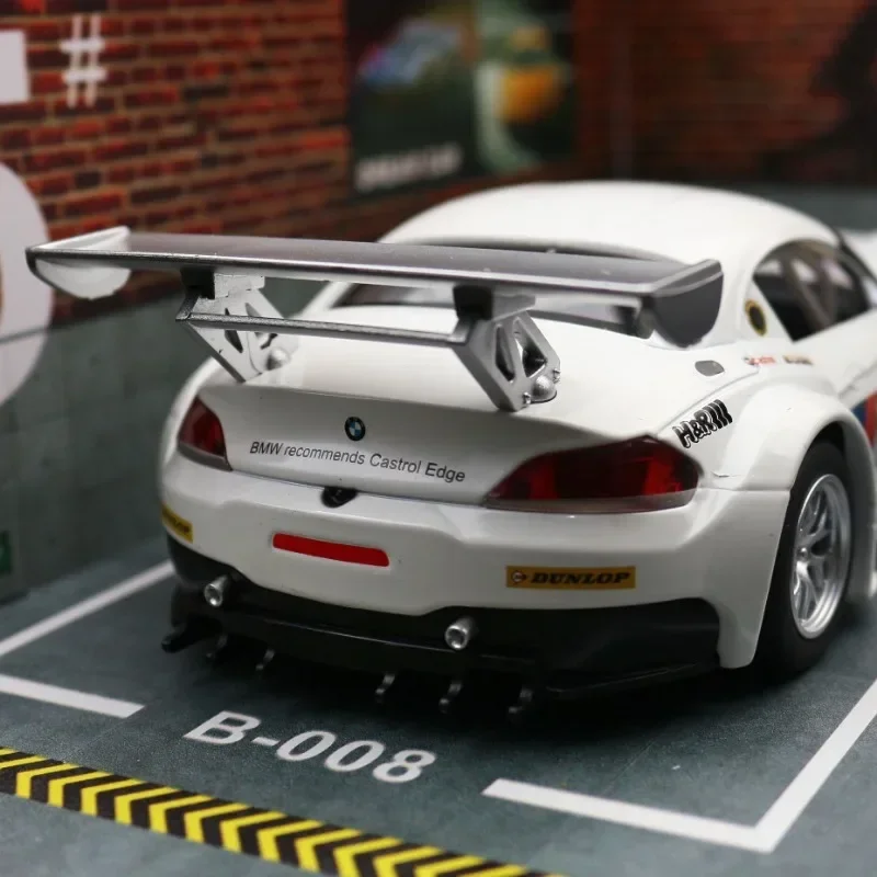 CCA High Simulation Alloy 1/24 BMW Z4 GT3 Sport Car Model With Sound Light Collective Miniature Voiture Boy Toy Gift Birthday